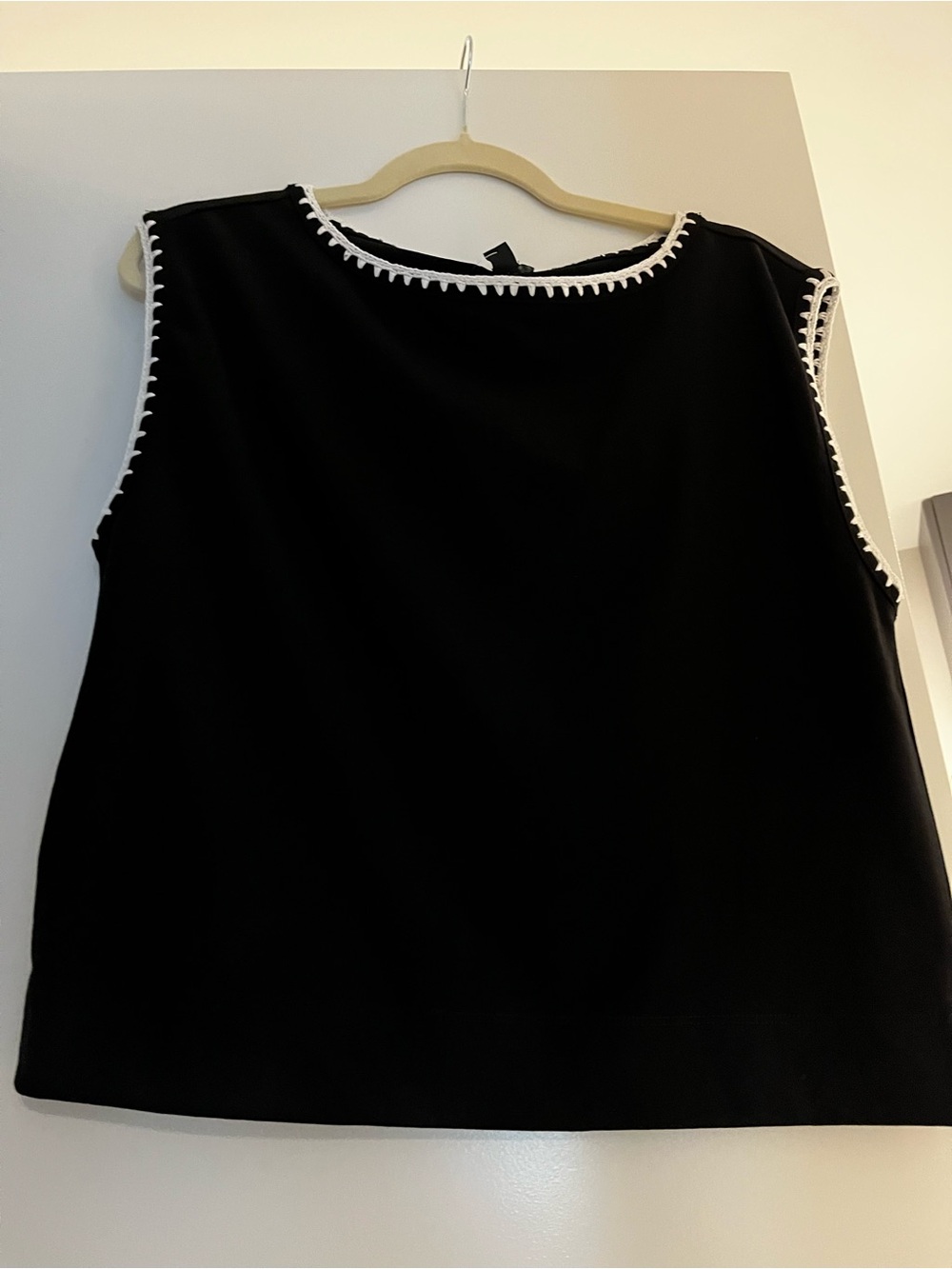 Ann Taylor Black Tank Top with White Trim